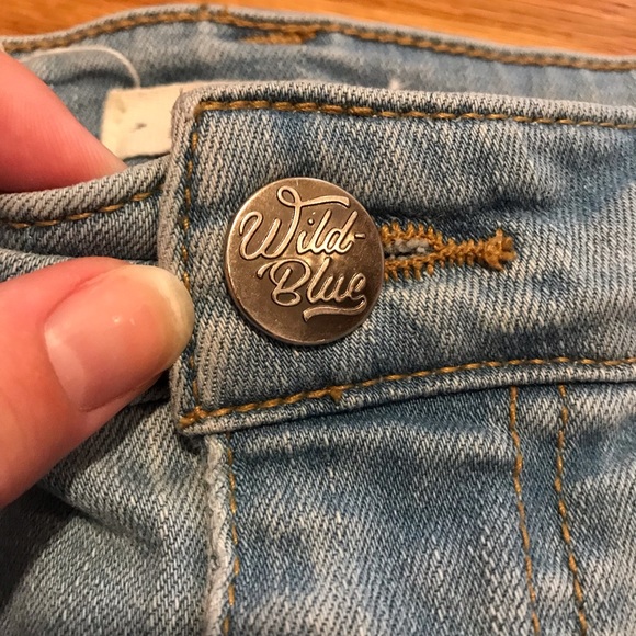 Wild Blue Sadie Frayed Distressed Denim Mini Skirt - Picture 6 of 14